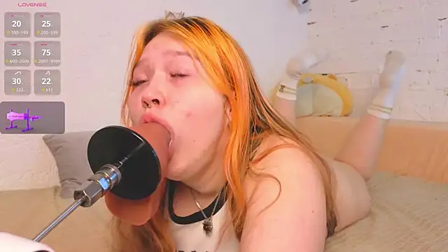 Snapshot of May_aster chatting on March 25, 2026, 5:35 am May aster online show from March 25, 2026, 5:35 am