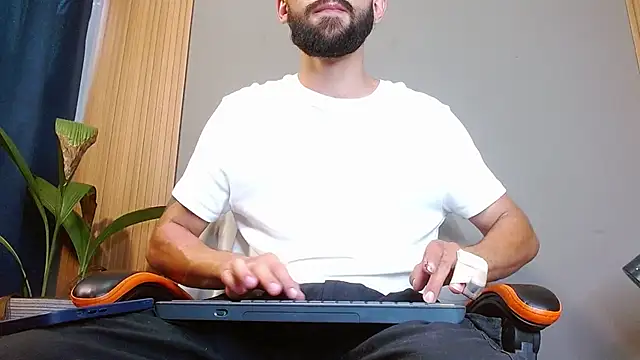 Mr WhiteCock online show from October 26, 2025, 10:15 pm