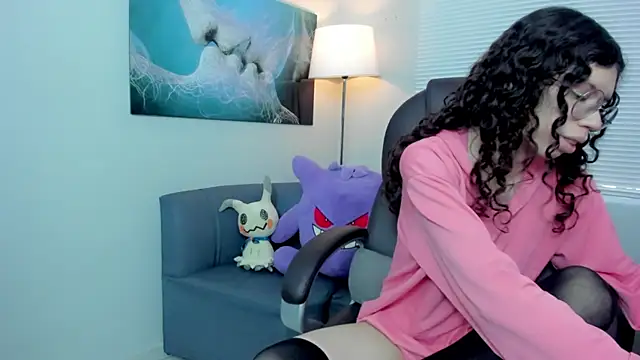 Angel Dust18 online show from December 18, 2025, 3:40 pm