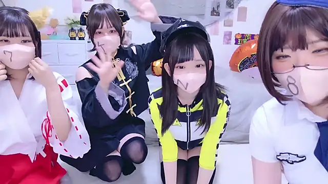 841 yayoi online show from October 31, 2025, 5:08 am