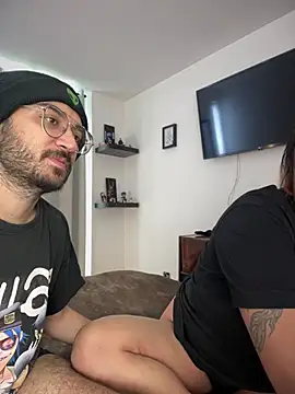 Snapshot of Rae_Lil_White chatting on February 16, 2025, 6:43 pm Rae Lil White online show from February 16, 2025, 6:43 pm