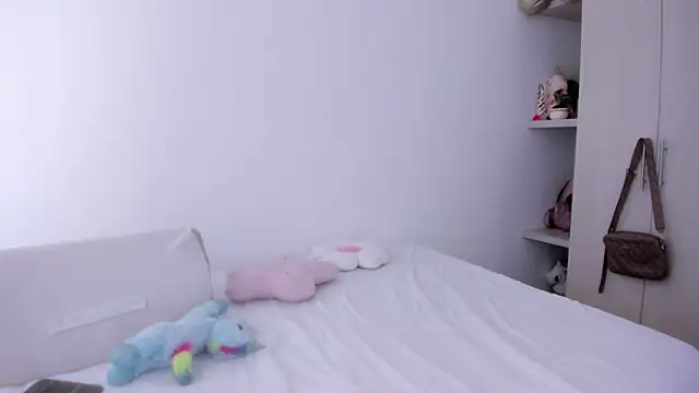 Snapshot of analia_collins chatting on September 25, 2025, 1:37 pm analia collins online show from September 25, 2025, 1:37 pm