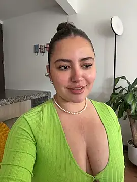 Snapshot of sukhakunis1 chatting on June 1, 2026, 4:52 pm sukhakunis1 online show from June 1, 2026, 4:52 pm