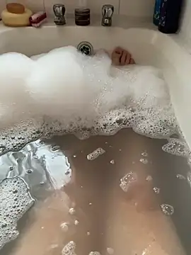 Snapshot of Russell1508 chatting on February 13, 2026, 2:35 pm Russell1508 online show from February 13, 2026, 2:35 pm