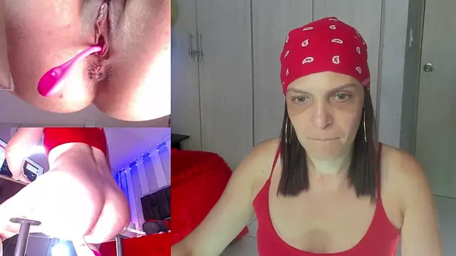 Snapshot of KatteMoss chatting on January 13, 2026, 8:36 pm KatteMoss online show from January 13, 2026, 8:36 pm