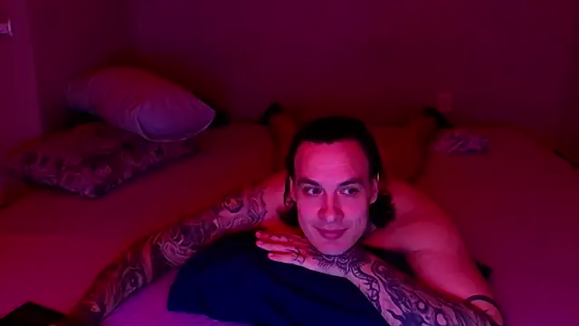 Snapshot of baphomet_from_ice chatting on November 14, 2025, 11:42 am baphomet from ice online show from November 14, 2025, 11:42 am