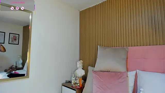 Dakota diaz  online show from March 16, 2025, 11:36 pm