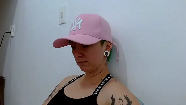 tomboyblue online show from February 9, 2026, 4:22 pm