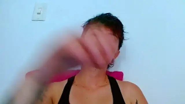 tomboyblue online show from April 22, 2026, 6:42 pm