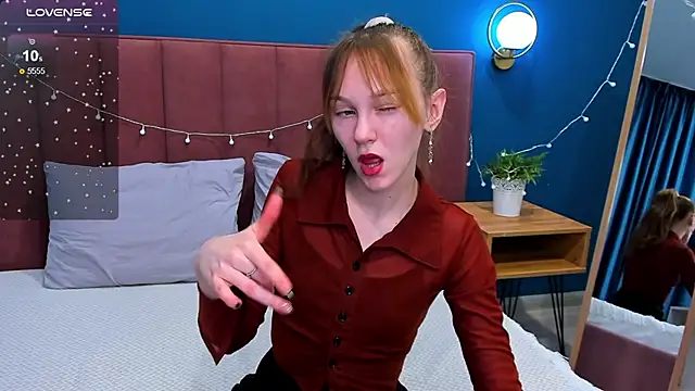 Snapshot of VanillaKelly chatting on February 5, 2025, 12:53 am VanillaKelly online show from February 5, 2025, 12:53 am