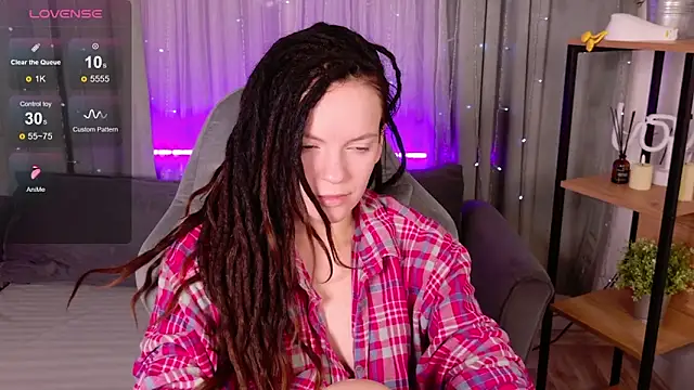 CoreyJane online show from December 3, 2025, 5:48 am