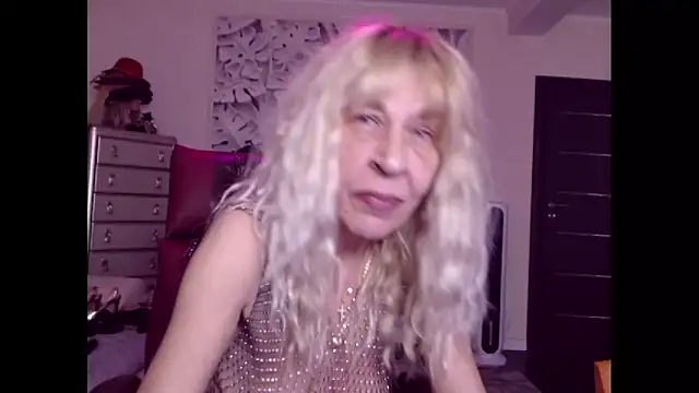 HornyMilf 555 online show from October 9, 2025, 1:20 pm