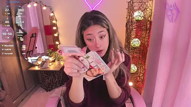 violet ch online show from January 28, 2025, 9:50 pm