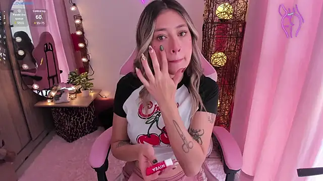 violet ch online show from January 30, 2025, 5:17 pm