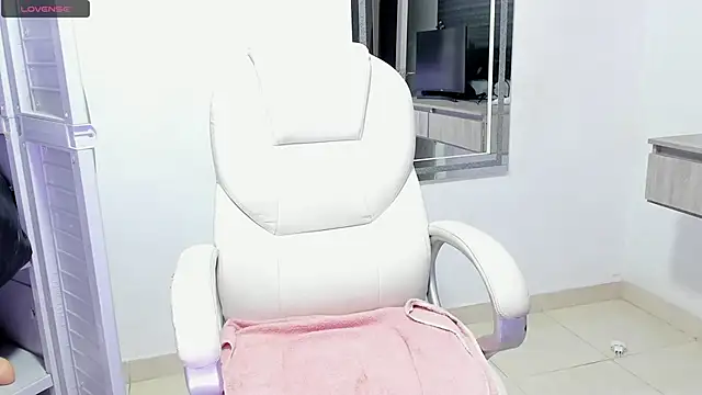 dahian carter online show from October 28, 2025, 12:09 pm