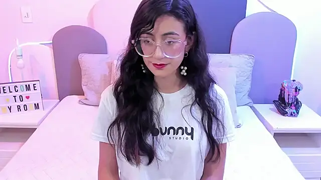 SophieGomez22 online show from March 15, 2025, 11:40 am