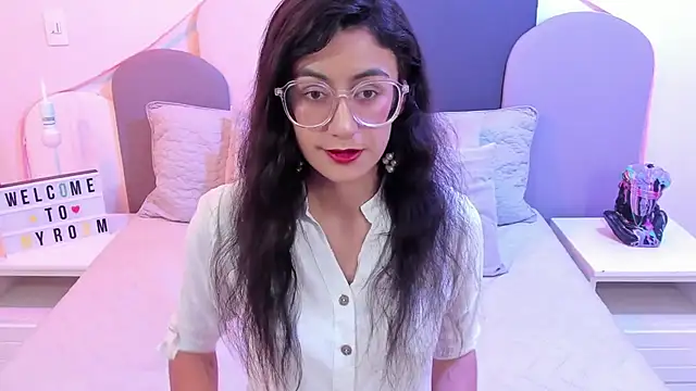 SophieGomez22 online show from March 19, 2025, 11:50 am