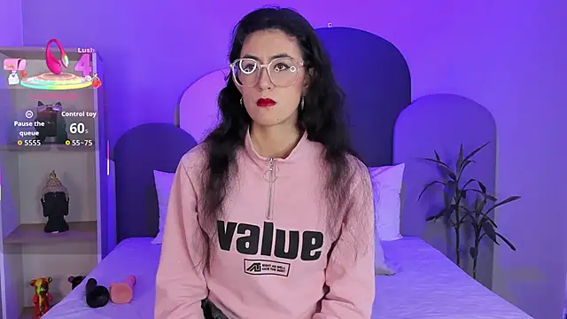 SophieGomez22 online show from September 27, 2025, 11:15 am