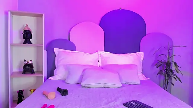 Snapshot of SophieGomez22 chatting on February 9, 2026, 11:25 am SophieGomez22 online show from February 9, 2026, 11:25 am