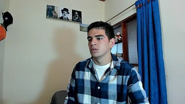 Snapshot of Ares_Johnson chatting on February 23, 2025, 4:13 pm Ares Johnson online show from February 23, 2025, 4:13 pm