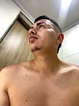 DanielGomez9 online show from December 2, 2024, 2:42 am