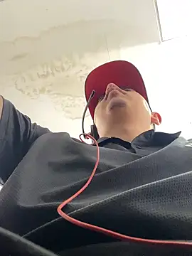 DanielGomez9 online show from January 16, 2025, 2:30 pm