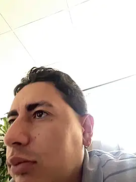 DanielGomez9 online show from March 14, 2025, 9:54 pm