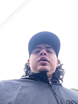 DanielGomez9 online show from February 2, 2026, 1:54 pm