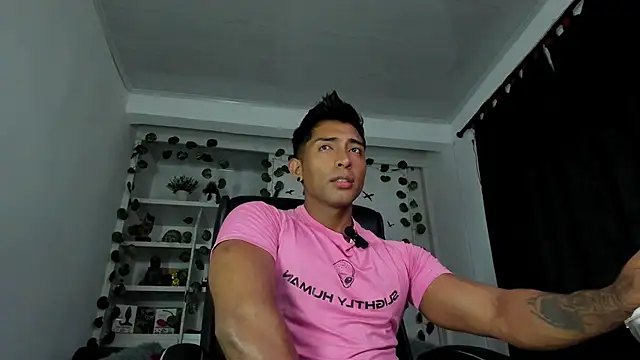 Couple muscle1 online show from January 5, 2025, 11:12 pm