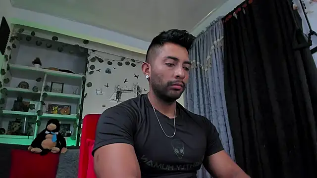 Couple muscle1 online show from September 12, 2025, 8:31 pm