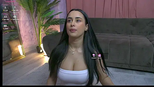 DarcieJane online show from May 18, 2026, 6:25 pm