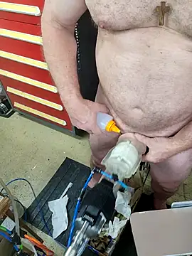 Snapshot of fgorbin chatting on October 13, 2025, 5:35 pm fgorbin online show from October 13, 2025, 5:35 pm