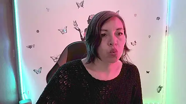 Lady breaks hearts online show from March 3, 2026, 12:33 pm