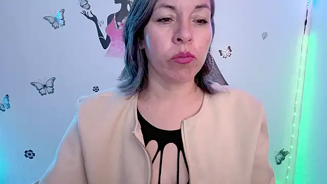 Snapshot of Lady_breaks_hearts chatting on June 2, 2026, 1:13 pm Lady breaks hearts online show from June 2, 2026, 1:13 pm