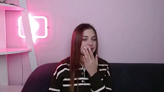 Snapshot of MilanaAngelAs chatting on February 17, 2026, 8:37 pm MilanaAngelAs online show from February 17, 2026, 8:37 pm