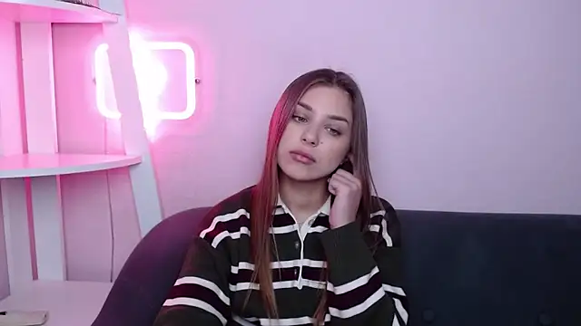 Snapshot of MilanaAngelAs chatting on February 23, 2026, 5:49 am MilanaAngelAs online show from February 23, 2026, 5:49 am