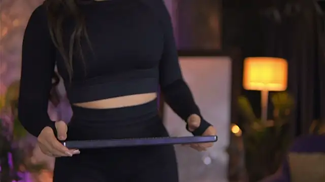 EvaZane online show from February 14, 2025, 6:02 am