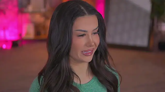 EvaZane online show from March 3, 2025, 10:17 am