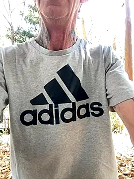 hhhorniee online show from October 12, 2025, 2:32 am