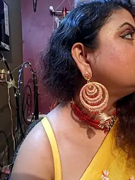 Snapshot of Maaya66 chatting on February 2, 2025, 5:59 pm Maaya66 online show from February 2, 2025, 5:59 pm