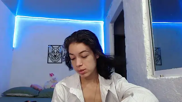 Caribbean beauty  online show from May 27, 2026, 5:04 am