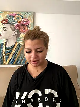 AllysonK online show from September 29, 2025, 11:15 am