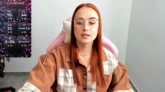 maryluna95 online show from December 11, 2024, 7:25 pm