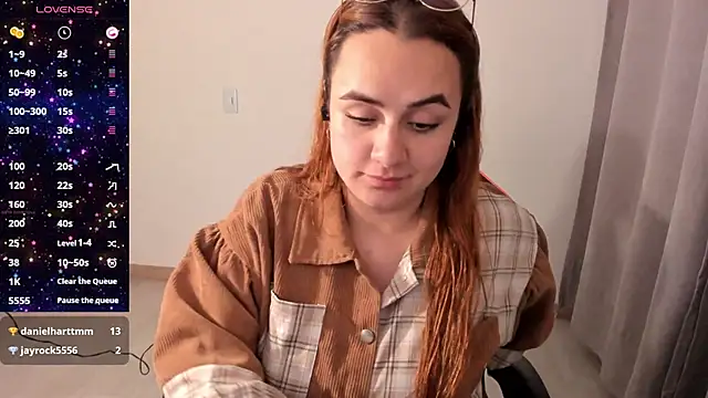 maryluna95 online show from October 30, 2025, 2:46 am