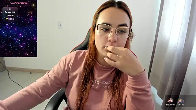 maryluna95 online show from November 11, 2025, 5:13 pm