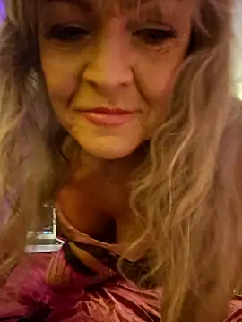 annika lately online show from May 16, 2026, 6:07 pm