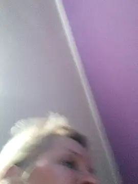 Snapshot of BritneyHudson chatting on April 3, 2026, 12:52 am BritneyHudson online show from April 3, 2026, 12:52 am