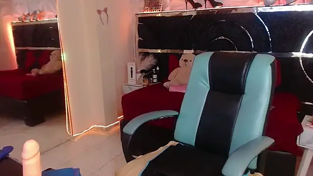 red moon 2 online show from February 4, 2026, 12:16 am