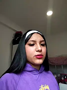 Snapshot of Alix_sweet22 chatting on January 9, 2025, 11:47 am Alix sweet22 online show from January 9, 2025, 11:47 am