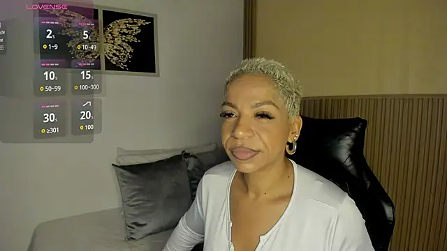 summer night  online show from February 17, 2026, 11:29 am